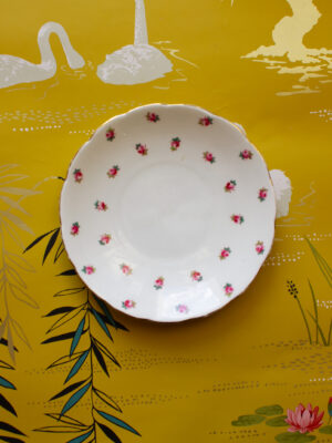 floral_hollow_plate